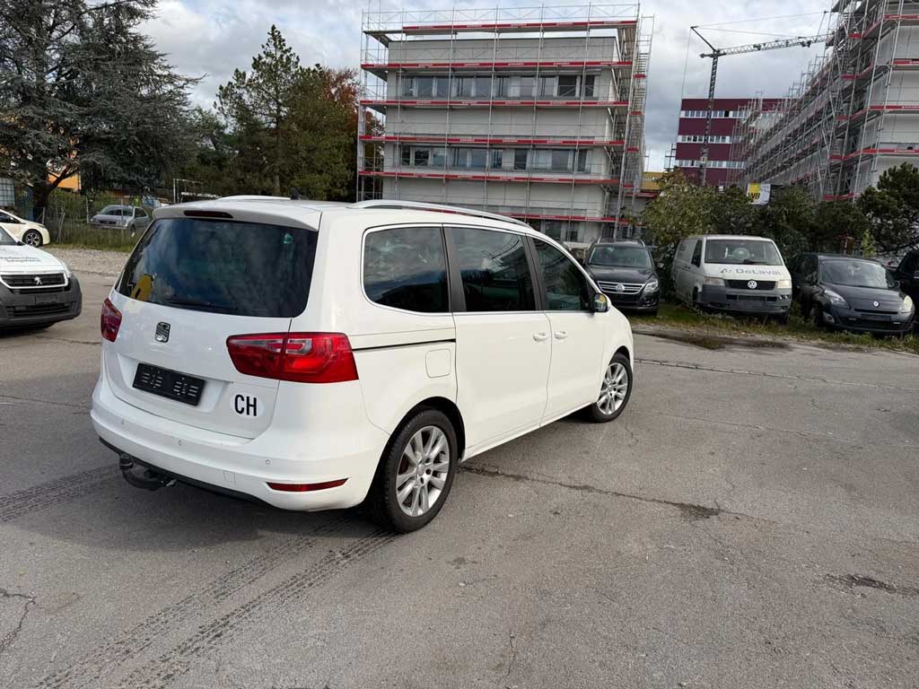 SEAT Alhambra 2.0 TDI Reference DSG Diesel semi-automatique blanc 2016